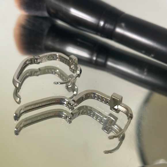 TF Earrings Stainless Steel - Picture 4 of 4